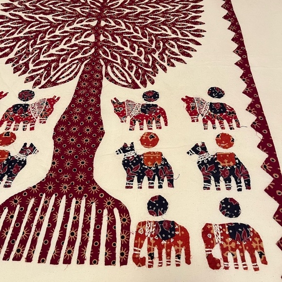 HANDCRAFTED BLOCK PRINT APPLIQUÉ TREE OF LIFE BED COVERLET TEXTILE WALL HANGING - Picture 9 of 16
